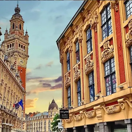 - Private - Close To Vieux Lille